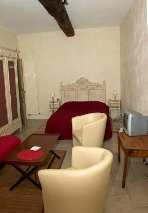 לינה וארוחת בוקר Noyal-Chatillon-sur-Seich La Malcotais חדר תמונה